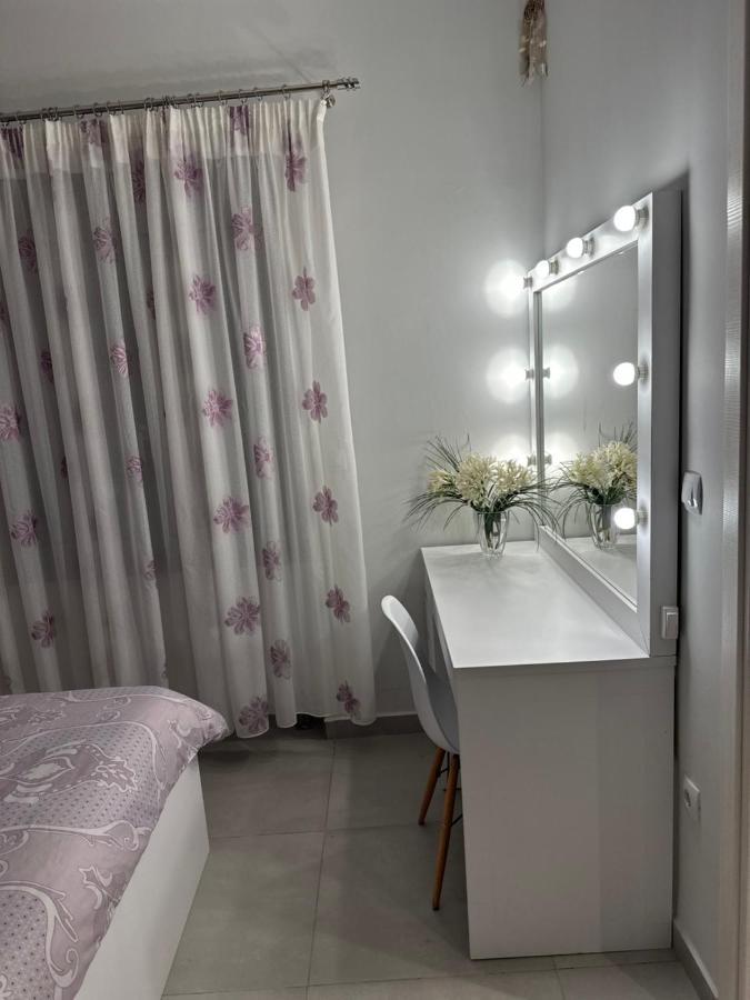 A&A Apartment Пирей Экстерьер фото